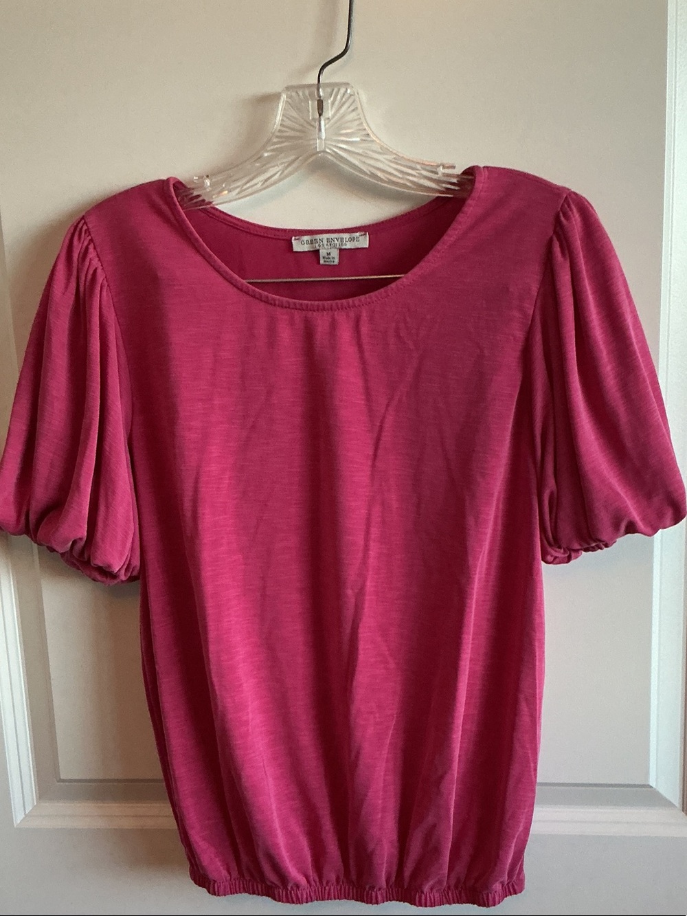 Green Envelope Fuchsia Puff Sleeve Short Sleeve blouse